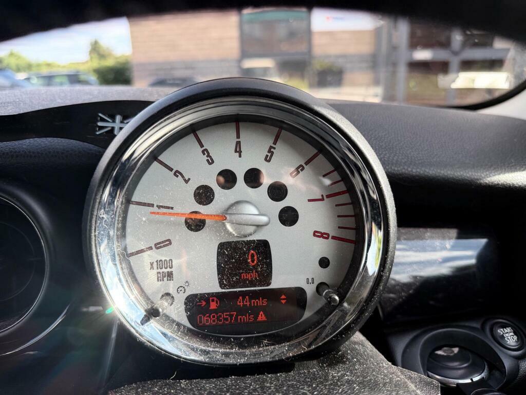 Mini Hatch 1.6 Cooper S Euro Silver #31