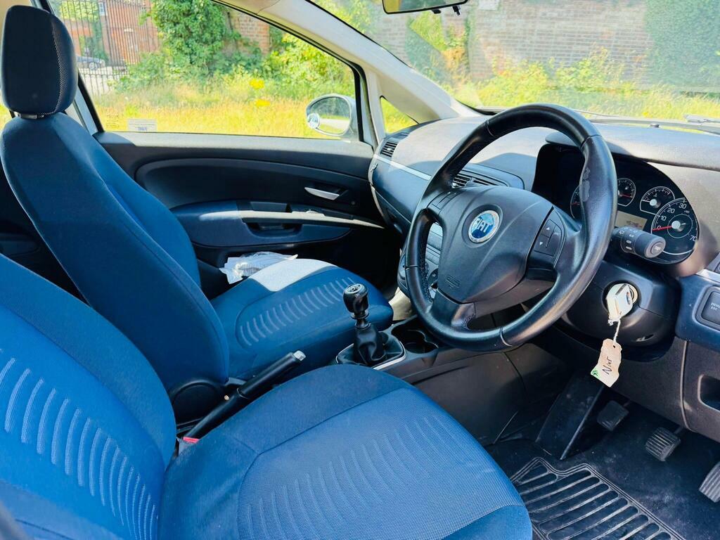 Fiat Grande Punto 1.2 Active White White #14