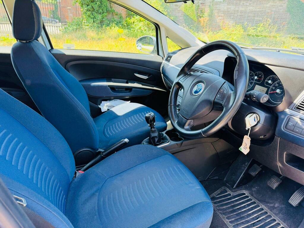 Fiat Grande Punto 1.2 Active White White #16