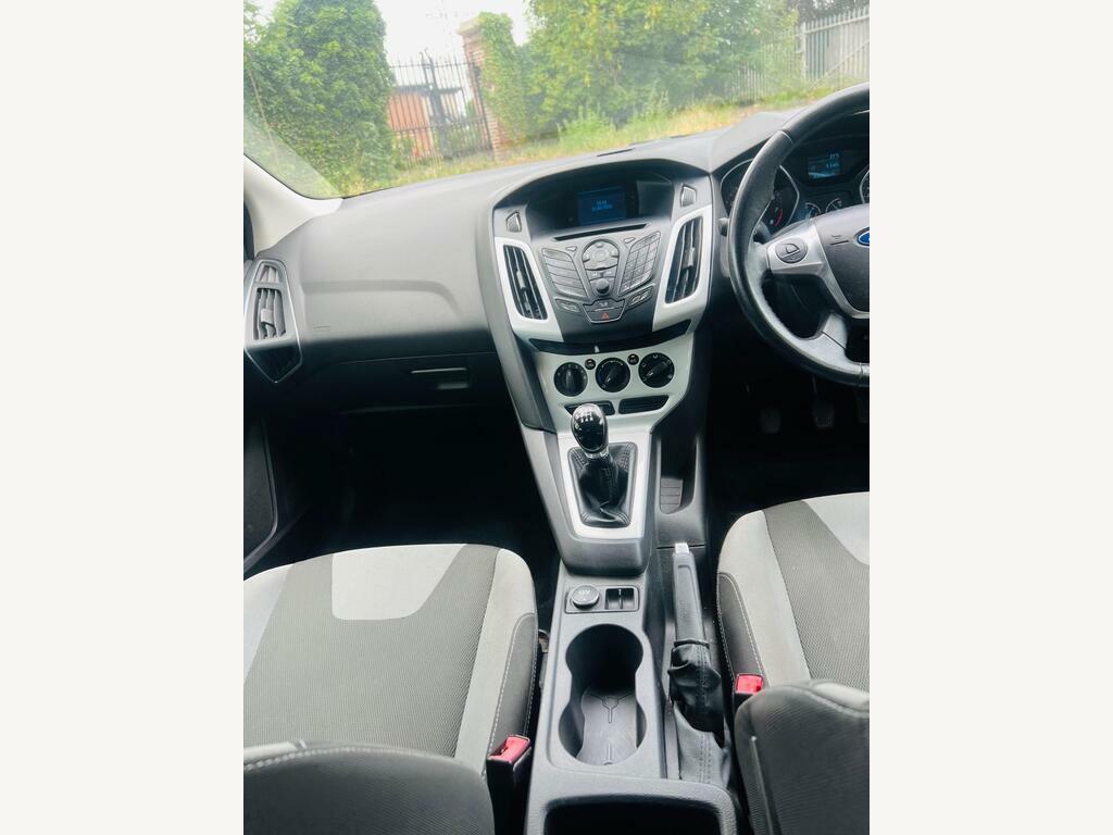Ford Focus Hatchback 1.6 Zetec Euro 5 201261 Silver #30