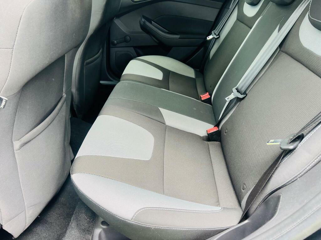 Ford Focus Hatchback 1.6 Zetec Euro 5 201261 Silver #17
