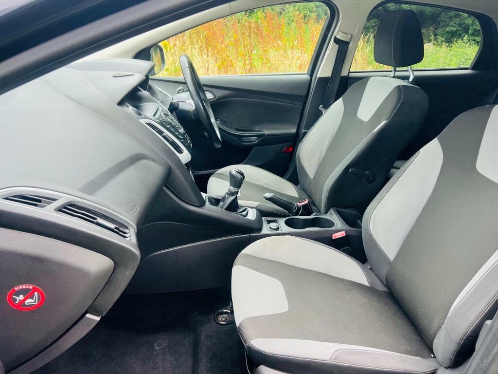 Ford Focus Hatchback 1.6 Zetec Euro 5 201261 Silver #14