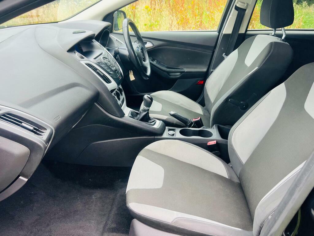 Ford Focus Hatchback 1.6 Zetec Euro 5 201261 Silver #12