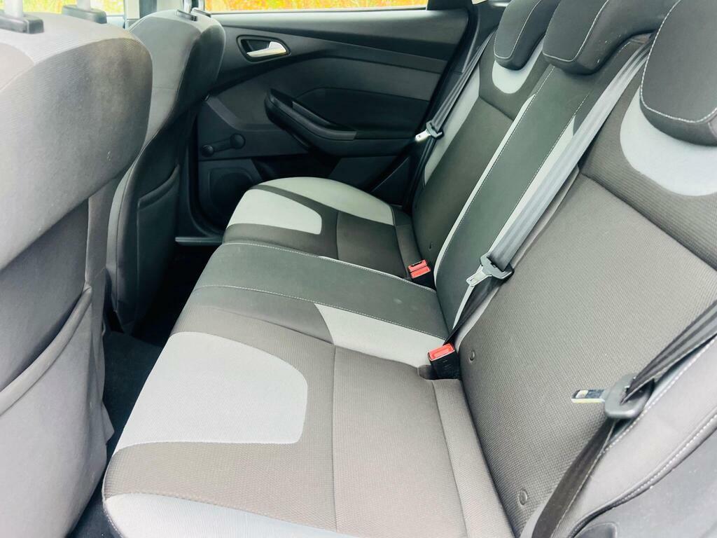 Ford Focus Hatchback 1.6 Zetec Euro 5 201261 Silver #16