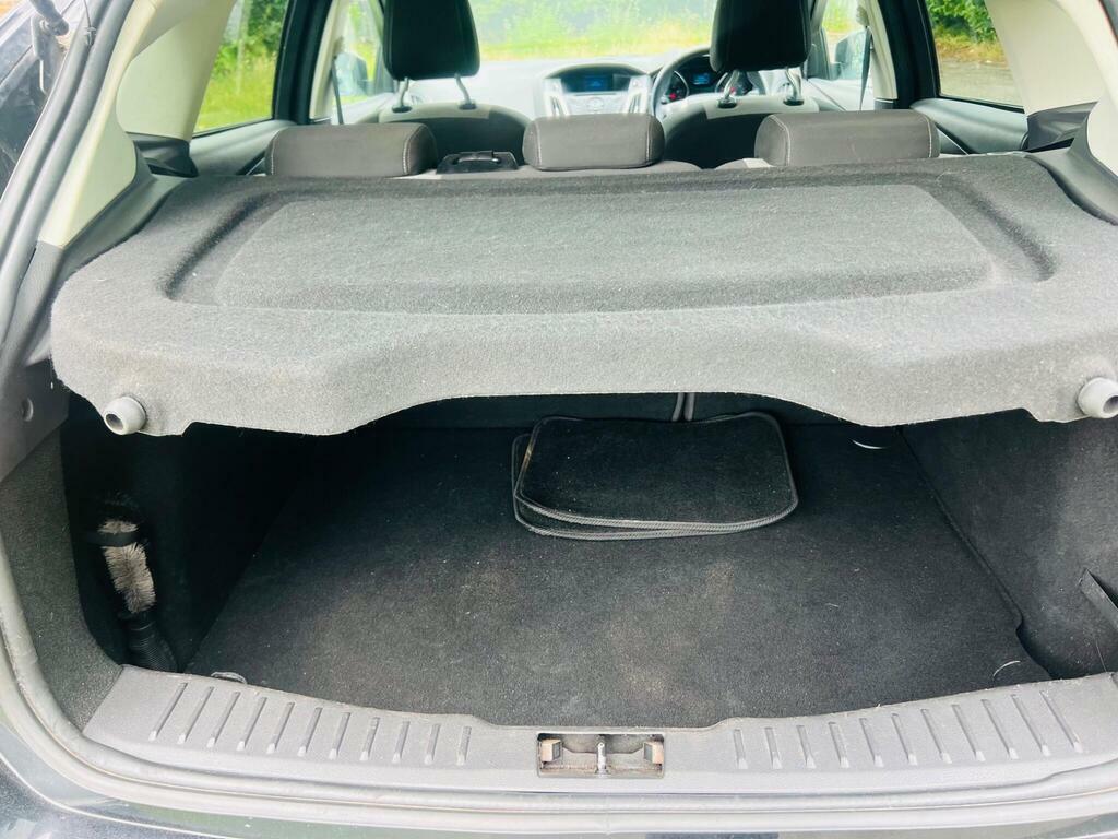 Ford Focus Hatchback 1.6 Zetec Euro 5 201261 Silver #19