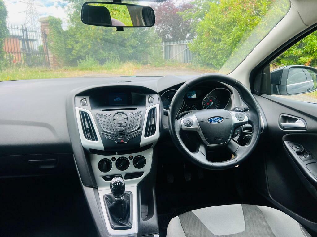 Ford Focus Hatchback 1.6 Zetec Euro 5 201261 Silver #27