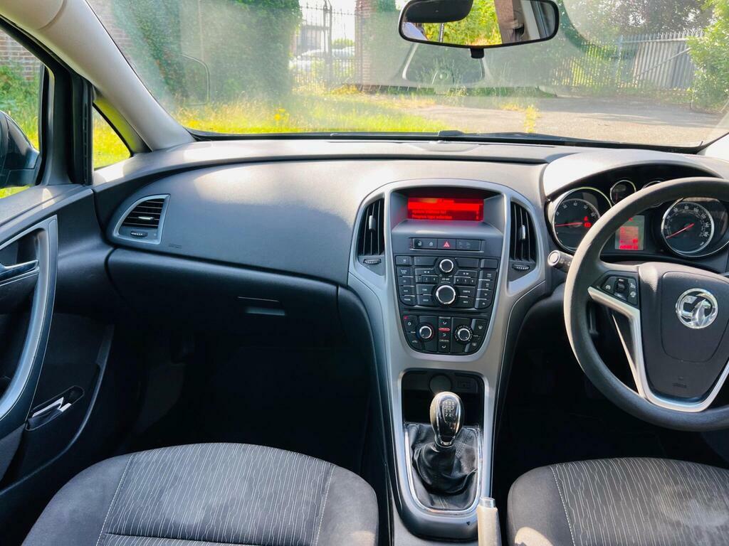 Vauxhall Astra Design Red #25