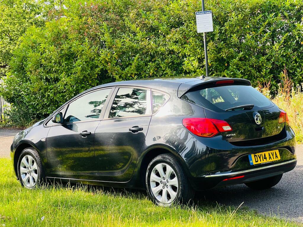 Vauxhall Astra Design Red #7