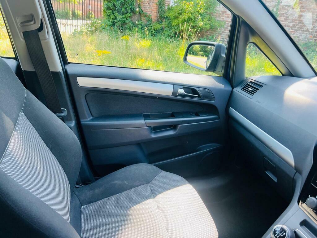 Vauxhall Zafira 1.4 Sri 138 Bhp White #36