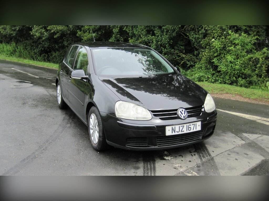 Volkswagen Golf 1.6 Fsi Match Black #2