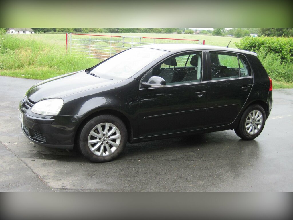 Volkswagen Golf 1.6 Fsi Match Black #5