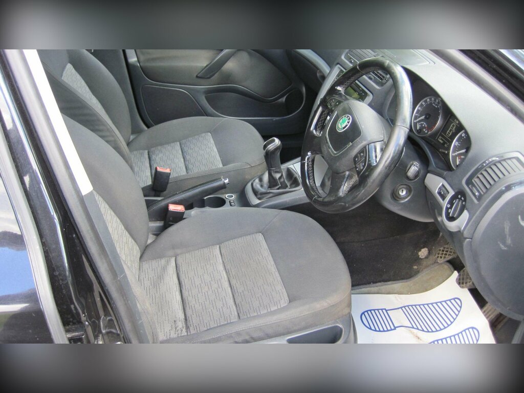 Skoda Octavia Hatchback Grey #23
