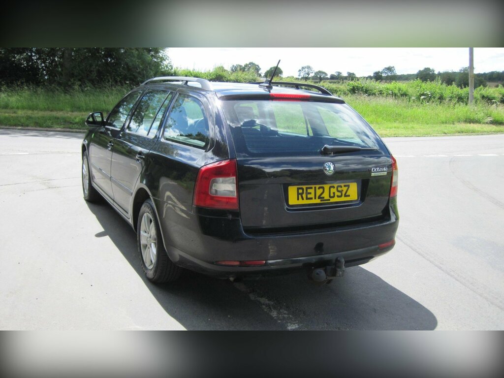Skoda Octavia Hatchback Grey #14