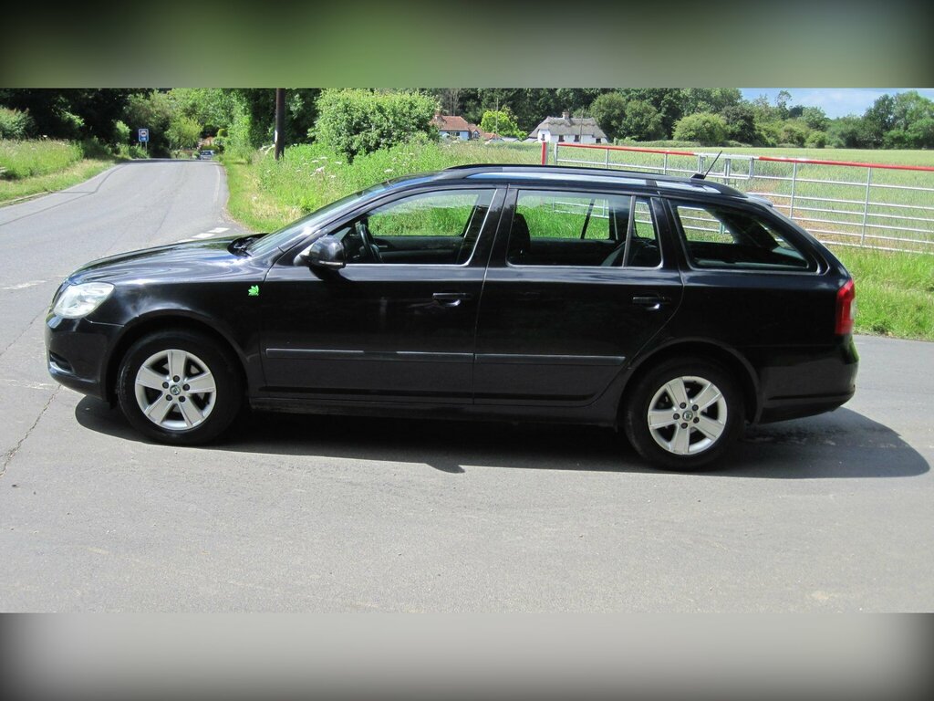 Skoda Octavia Hatchback Grey #7