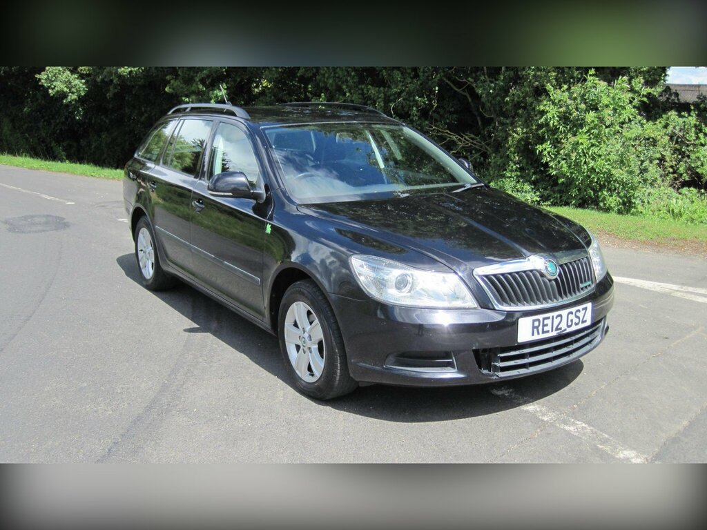 Skoda Octavia Hatchback Grey #3