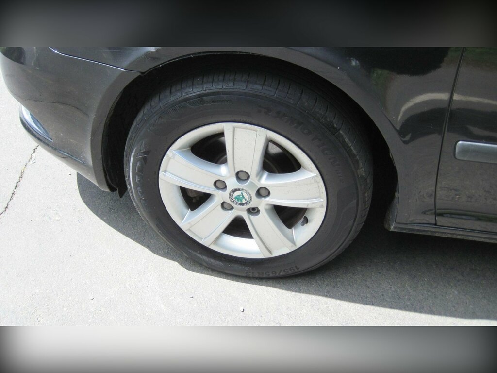 Skoda Octavia Hatchback Grey #8