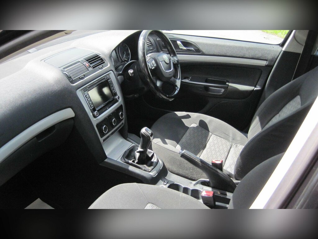 Skoda Octavia Hatchback Grey #10