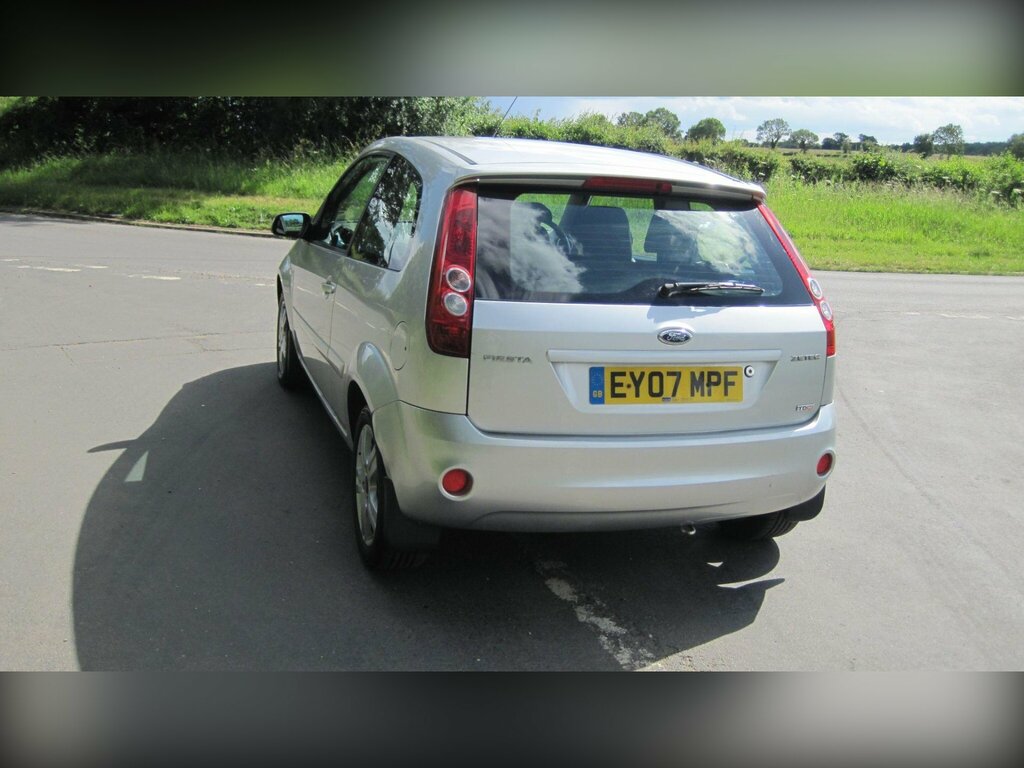 Ford Fiesta Hatchback Black #13