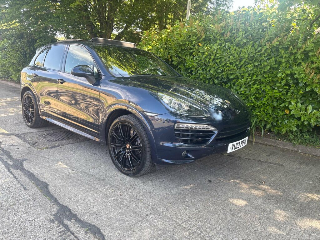 Porsche Cayenne D V6 Tiptronic Red #72