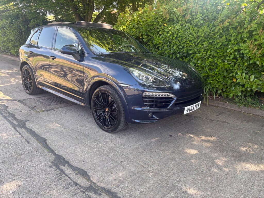 Porsche Cayenne D V6 Tiptronic Red #45
