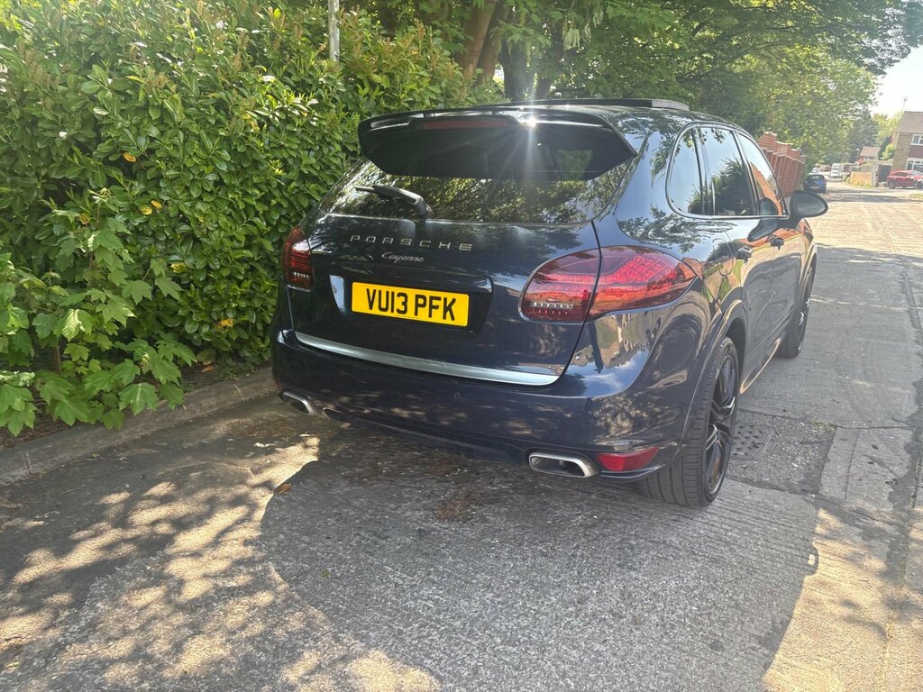 Porsche Cayenne D V6 Tiptronic Red #73