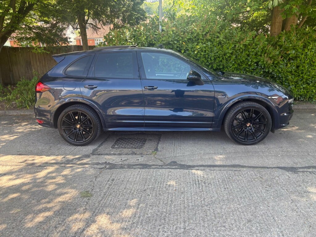 Porsche Cayenne D V6 Tiptronic Red #11
