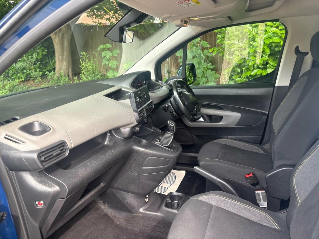 Peugeot Rifter Active Grey #33