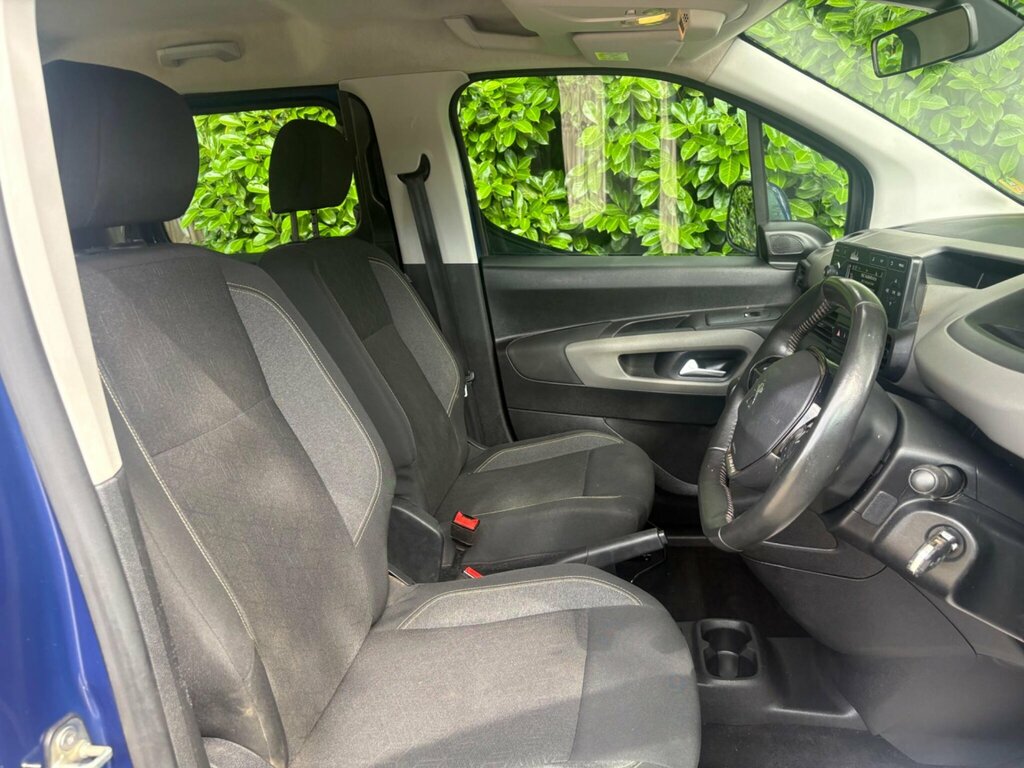 Peugeot Rifter Active Grey #25
