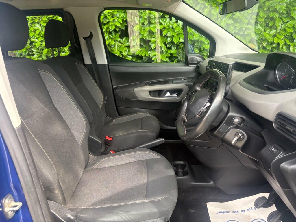 Peugeot Rifter Active Grey #15
