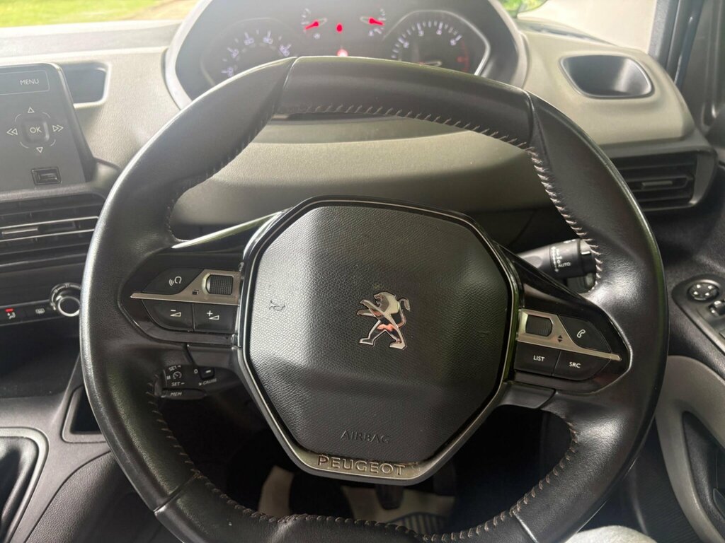 Peugeot Rifter Active Grey #16