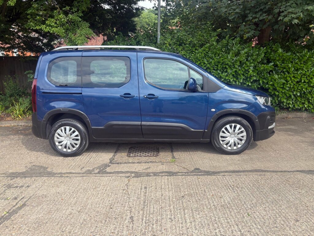 Peugeot Rifter Active Grey #44