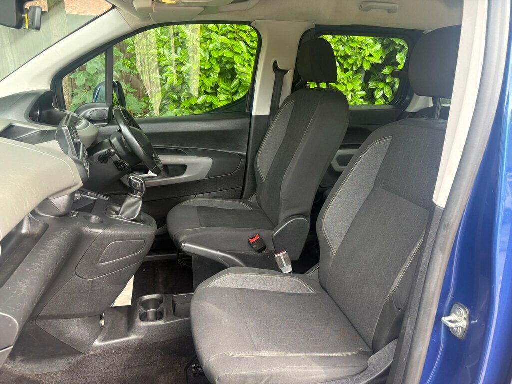 Peugeot Rifter Active Grey #22