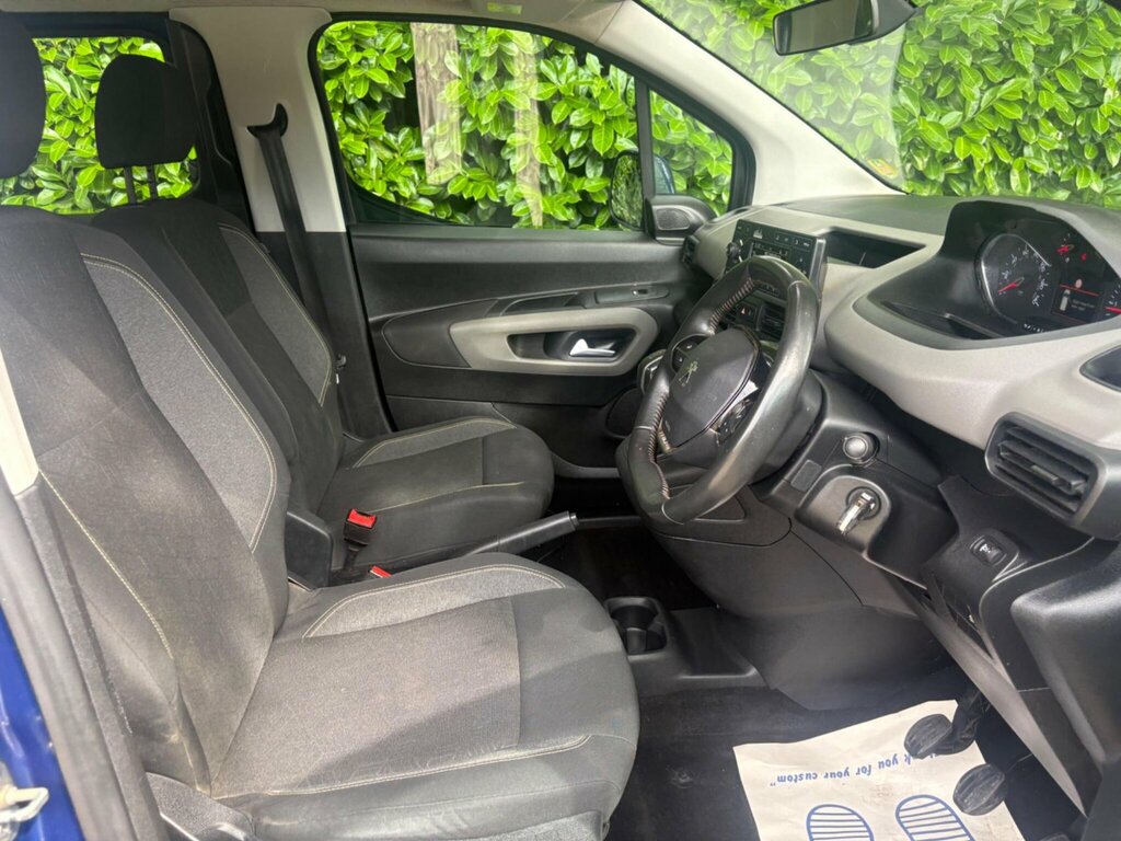 Peugeot Rifter Active Grey #39