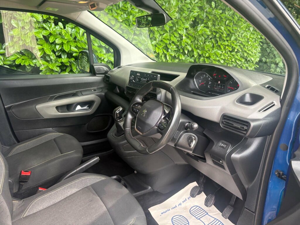 Peugeot Rifter Active Grey #14