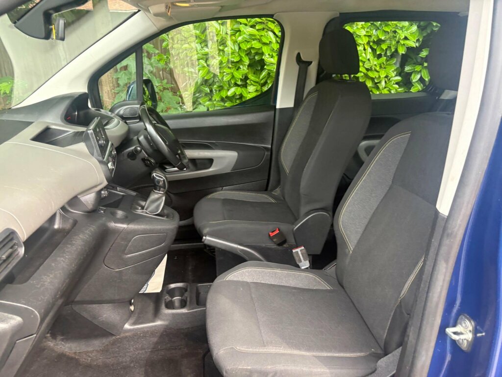 Peugeot Rifter Active Grey #31