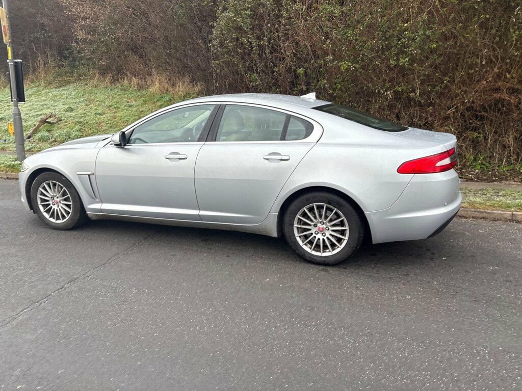 Jaguar XF 2.2D Se Euro 5 Ss Silver #4