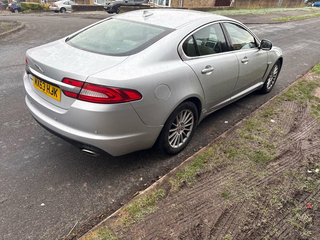 Jaguar XF 2.2D Luxury Euro 5 Ss Black #17