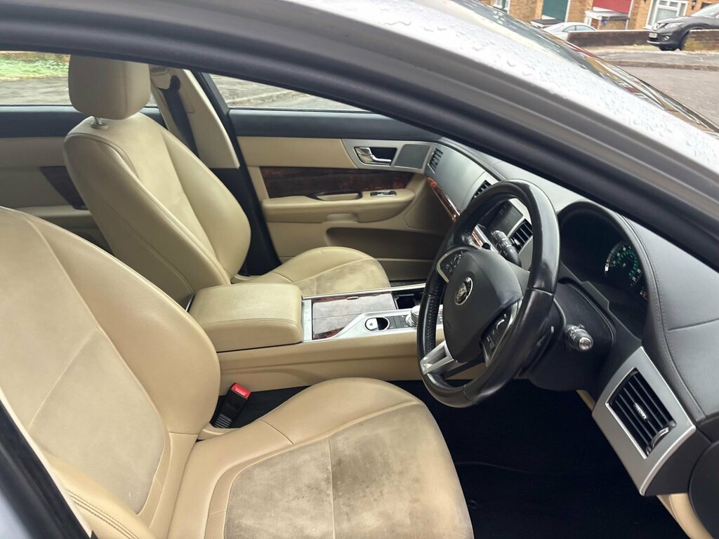 Jaguar XF 2.2D Luxury Euro 5 Ss Black #76