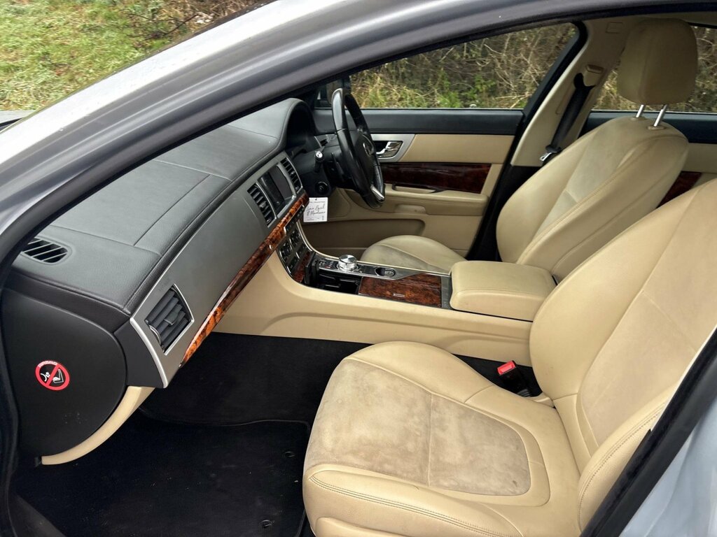 Jaguar XF 2.2D Se Euro 5 Ss Silver #5