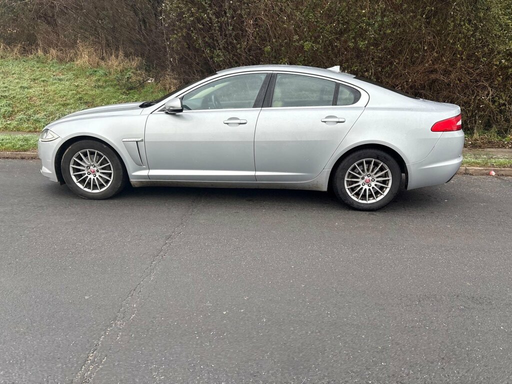 Jaguar XF 2.2D Luxury Euro 5 Ss Black #47