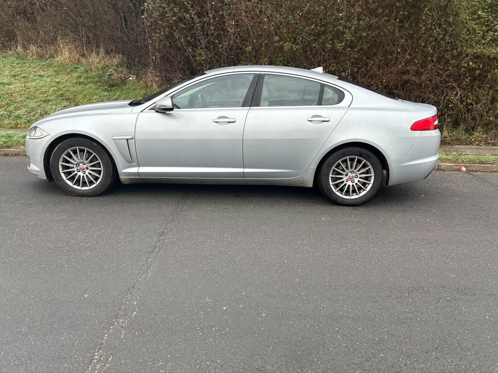 Jaguar XF 2.2D Luxury Euro 5 Ss Black #19
