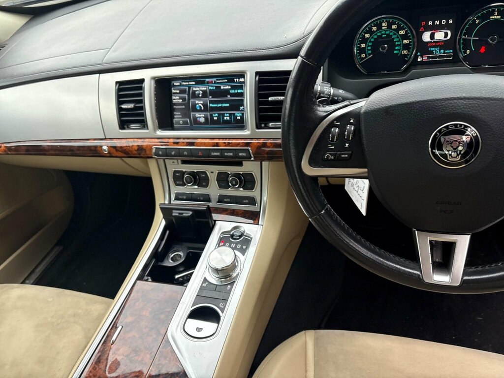 Jaguar XF 2.2D Luxury Euro 5 Ss Black #10