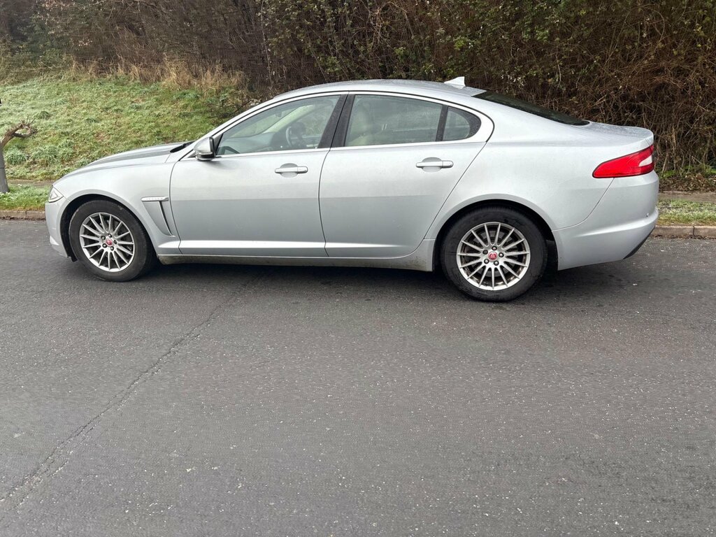 Jaguar XF 2.2D Luxury Euro 5 Ss Black #46