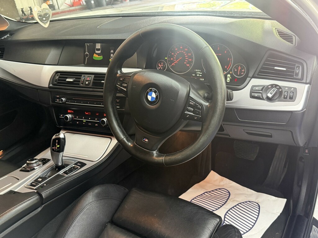 BMW 5 Series 520D M Sport Touring White #12