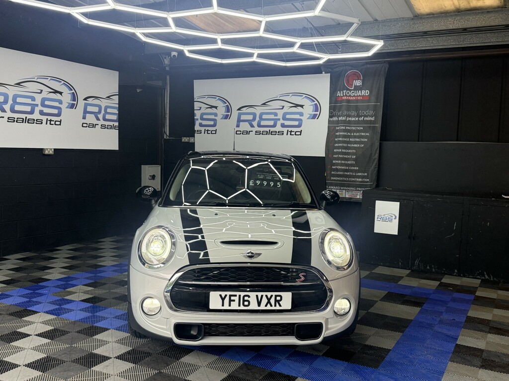Mini Hatch 2.0 5-Door Hatch Cooper S 2016 YF16VXR Silver #6