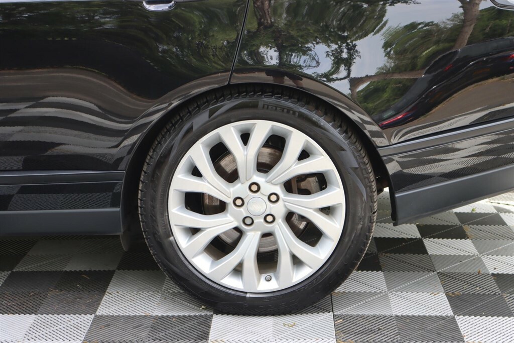 Land Rover Range Rover Dynamic Edition  #44
