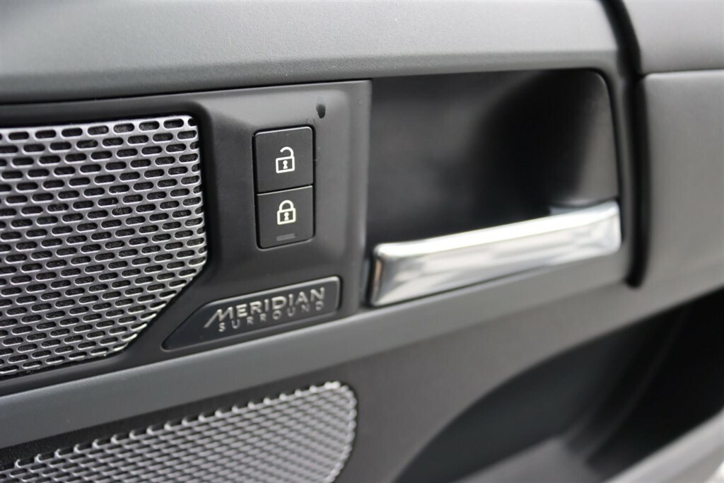 Land Rover Defender 110 2.0 D240 S 110 Blue #43