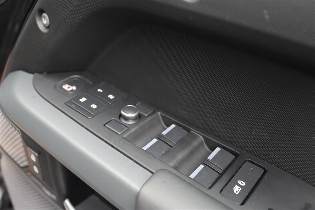 Land Rover Defender 110 2.0 D240 S 110 Blue #44