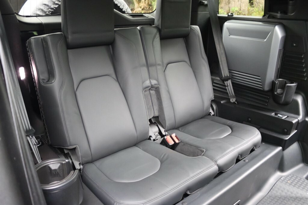 Land Rover Defender 110 2.0 D240 S 110 Blue #8
