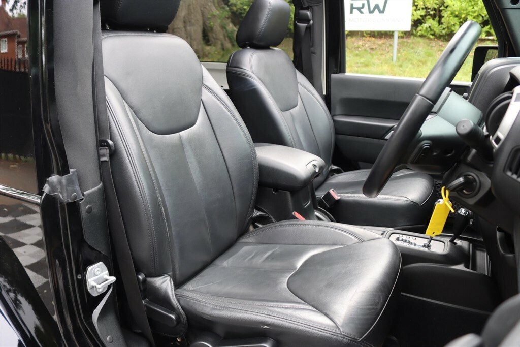 Jeep Wrangler 2.8 Crd Overland 4Wd Euro 6 Black #5
